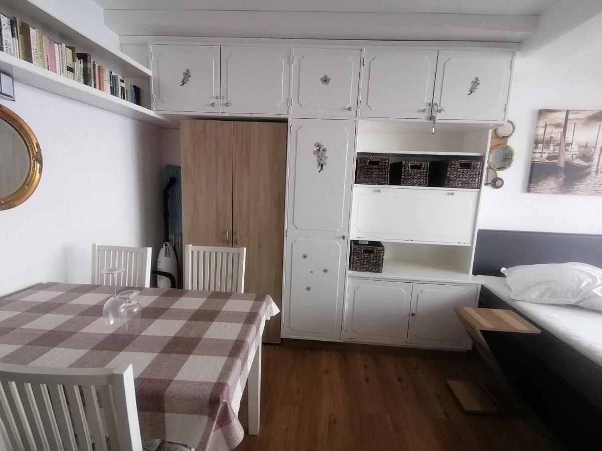 Kanzelhohe Haus Enzian - Apartment Gerlitzen מראה חיצוני תמונה